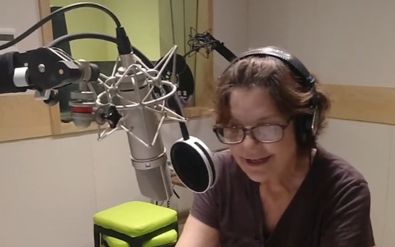 龐泰麗（Terri ）-英文配音員