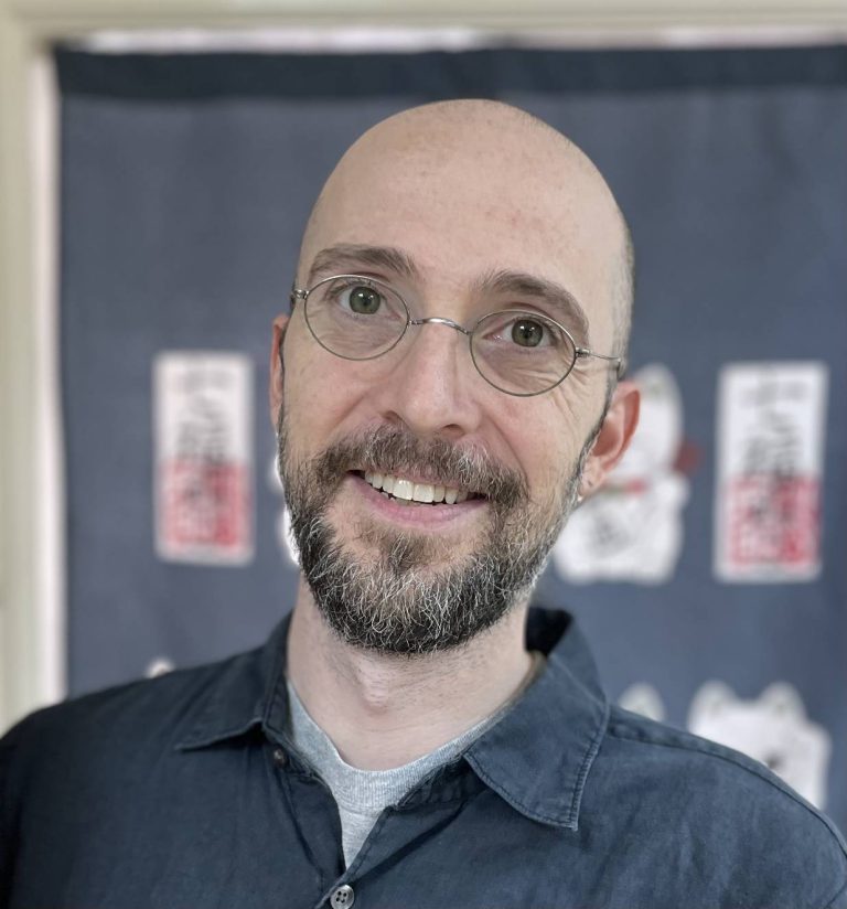 Andrew (安谷林)-英語配音員