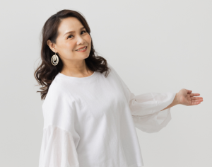 盧怡君配音員/聲音老師介紹|Siri 第一代配音員|廣告旁白・企業內訓・有聲書教學